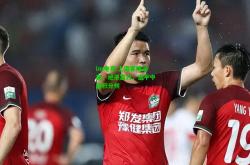 im电竞:上港客场逆袭，绝杀富力，追平中超积分榜
